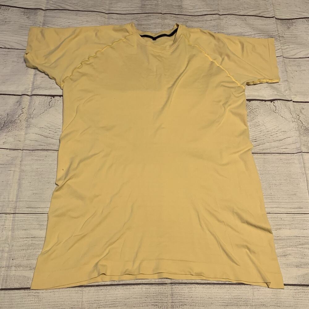 Alphalete Mens Size XXL T-Shirt Active Pullover Yellow